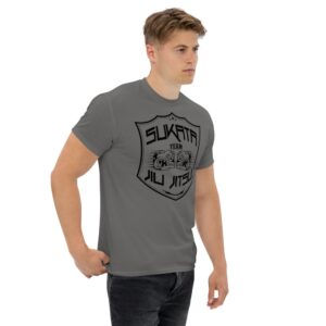 Remera Clásica Sukata Escudo